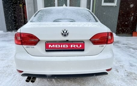 Volkswagen Jetta VI, 2013 год, 1 620 000 рублей, 4 фотография