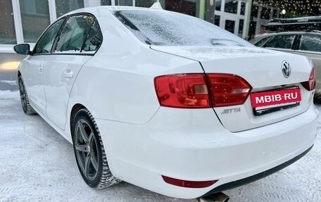 Volkswagen Jetta VI, 2013 год, 1 620 000 рублей, 5 фотография