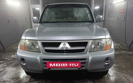 Mitsubishi Pajero III рестайлинг, 2004 год, 1 300 000 рублей, 7 фотография