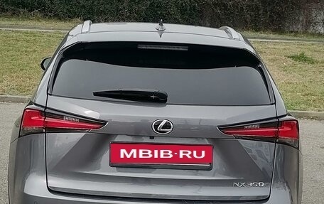 Lexus NX I, 2021 год, 3 750 000 рублей, 16 фотография