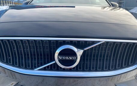 Volvo V60 II, 2019 год, 2 370 000 рублей, 21 фотография