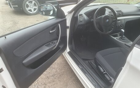 BMW 1 серия, 2011 год, 970 000 рублей, 8 фотография