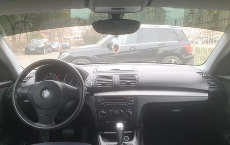 BMW 1 серия, 2011 год, 970 000 рублей, 16 фотография