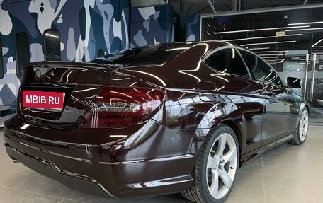 Mercedes-Benz C-Класс, 2011 год, 2 100 000 рублей, 4 фотография