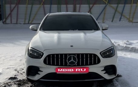 Mercedes-Benz E-Класс, 2020 год, 5 750 000 рублей, 6 фотография