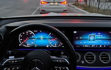 Mercedes-Benz E-Класс, 2020 год, 5 750 000 рублей, 18 фотография