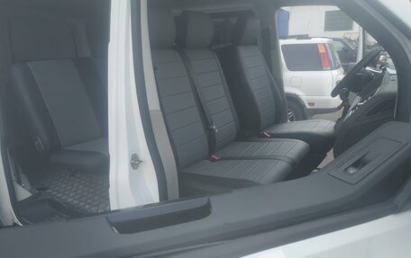 Volkswagen Transporter T6 рестайлинг, 2016 год, 2 500 000 рублей, 5 фотография