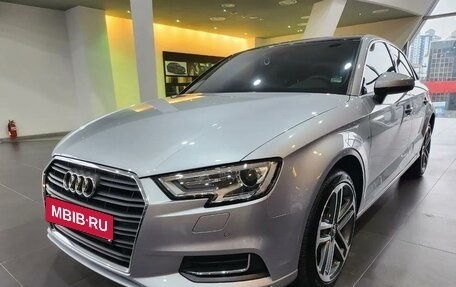 Audi A3, 2019 год, 1 600 000 рублей, 2 фотография