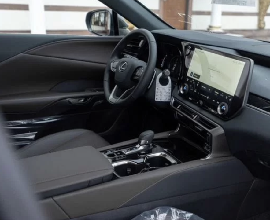 Lexus RX IV рестайлинг, 2023 год, 10 500 000 рублей, 7 фотография