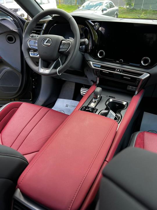 Lexus RX IV рестайлинг, 2023 год, 9 300 000 рублей, 15 фотография