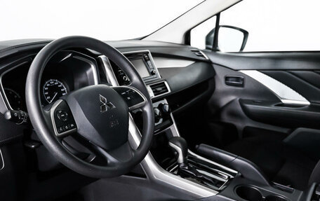 Mitsubishi Xpander, 2022 год, 2 599 667 рублей, 9 фотография