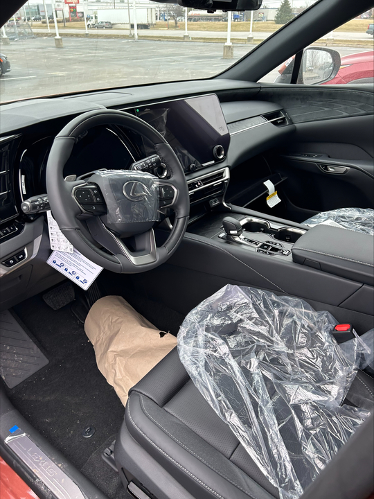 Lexus RX IV рестайлинг, 2023 год, 9 300 000 рублей, 5 фотография