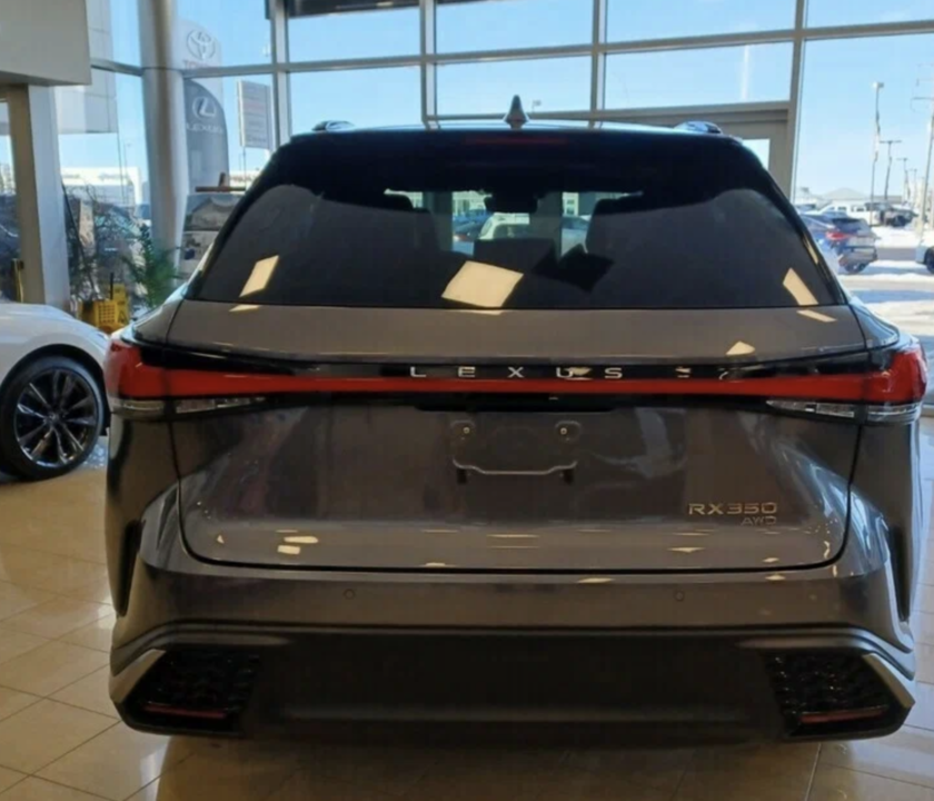 Lexus RX IV рестайлинг, 2023 год, 10 500 000 рублей, 3 фотография