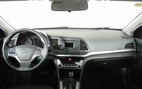 Hyundai Elantra VI рестайлинг, 2016 год, 1 489 000 рублей, 13 фотография