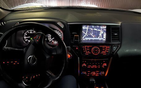 Nissan Pathfinder, 2015 год, 2 100 000 рублей, 18 фотография