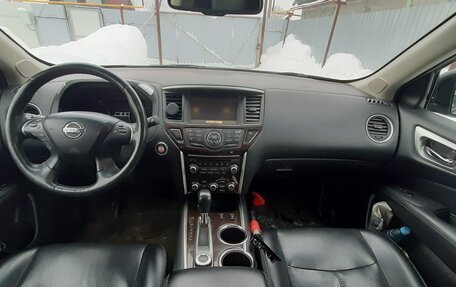 Nissan Pathfinder, 2014 год, 1 900 000 рублей, 12 фотография