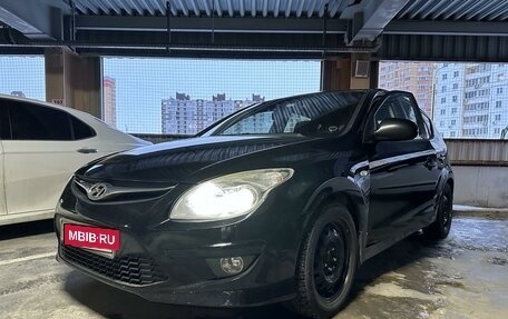 Hyundai i30 I, 2011 год, 980 000 рублей, 2 фотография