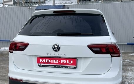 Volkswagen Tiguan II, 2021 год, 3 230 000 рублей, 4 фотография