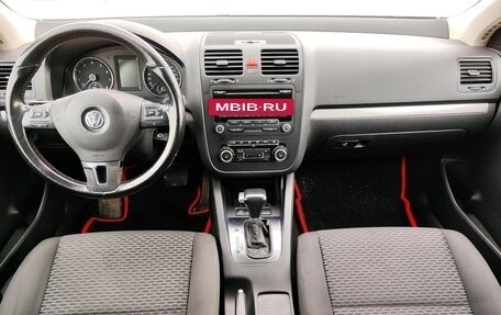 Volkswagen Jetta VI, 2010 год, 670 000 рублей, 11 фотография