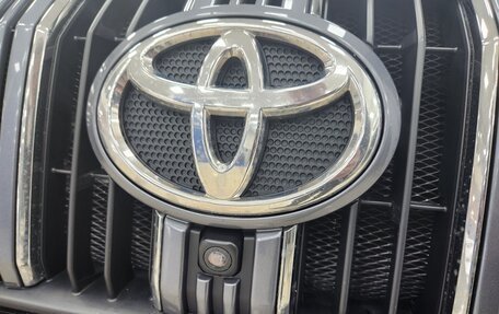 Toyota Land Cruiser Prado 150 рестайлинг 2, 2019 год, 4 900 000 рублей, 18 фотография