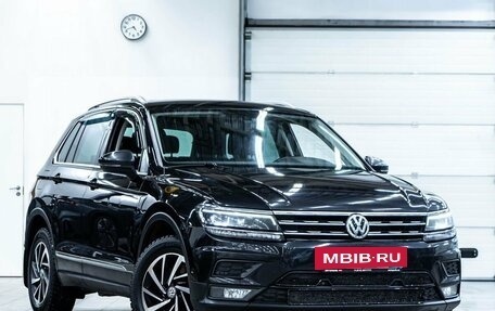 Volkswagen Tiguan II, 2018 год, 2 347 000 рублей, 2 фотография