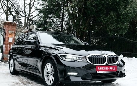 BMW 3 серия, 2020 год, 2 700 000 рублей, 16 фотография