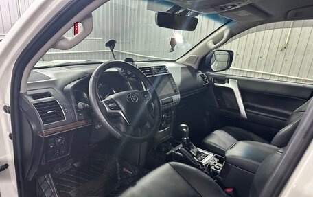 Toyota Land Cruiser Prado 150 рестайлинг 2, 2021 год, 7 200 000 рублей, 15 фотография