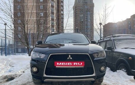 Mitsubishi Outlander III рестайлинг 3, 2010 год, 1 320 000 рублей, 7 фотография