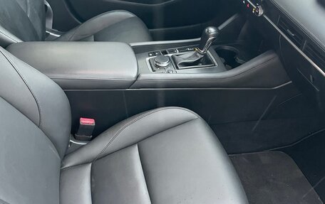 Mazda 3, 2019 год, 2 080 000 рублей, 10 фотография