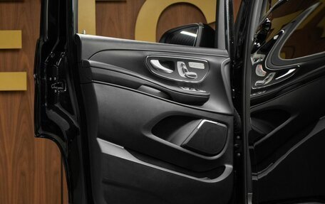 Mercedes-Benz V-Класс, 2016 год, 12 980 000 рублей, 11 фотография