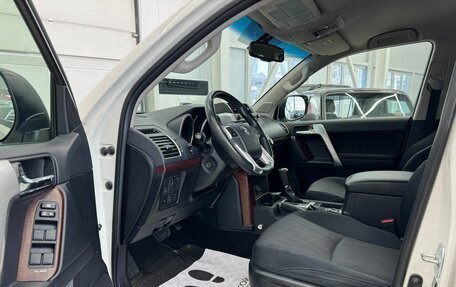 Toyota Land Cruiser Prado 150 рестайлинг 2, 2014 год, 3 990 000 рублей, 6 фотография