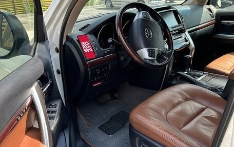 Toyota Land Cruiser 200, 2014 год, 4 900 000 рублей, 5 фотография