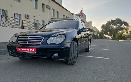 Mercedes-Benz C-Класс, 2007 год, 950 000 рублей, 1 фотография