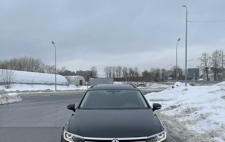 Volkswagen Passat B8 рестайлинг, 2018 год, 1 989 999 рублей, 2 фотография