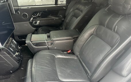 Land Rover Range Rover IV рестайлинг, 2018 год, 9 350 000 рублей, 8 фотография
