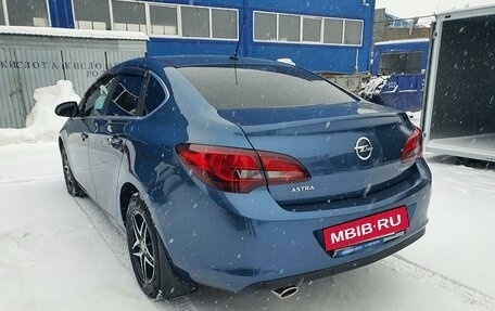 Opel Astra J, 2013 год, 1 245 000 рублей, 2 фотография