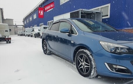 Opel Astra J, 2013 год, 1 245 000 рублей, 9 фотография