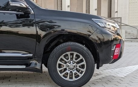 Toyota Land Cruiser Prado 150 рестайлинг 2, 2019 год, 4 667 000 рублей, 11 фотография