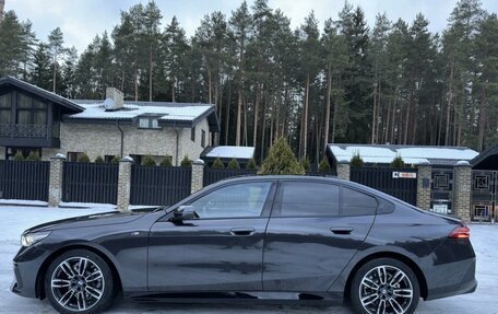 BMW 5 серия, 2024 год, 9 290 000 рублей, 8 фотография