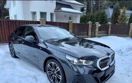 BMW 5 серия, 2024 год, 9 290 000 рублей, 18 фотография