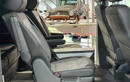 Volkswagen Multivan T6 рестайлинг, 2020 год, 7 195 000 рублей, 34 фотография