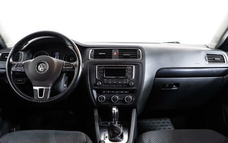 Volkswagen Jetta VI, 2012 год, 1 299 000 рублей, 10 фотография