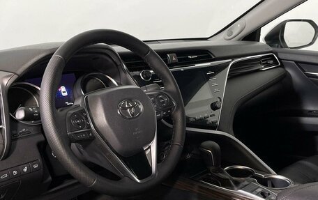 Toyota Camry, 2019 год, 3 689 000 рублей, 19 фотография