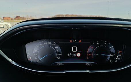 Peugeot 3008 II, 2019 год, 1 950 000 рублей, 12 фотография