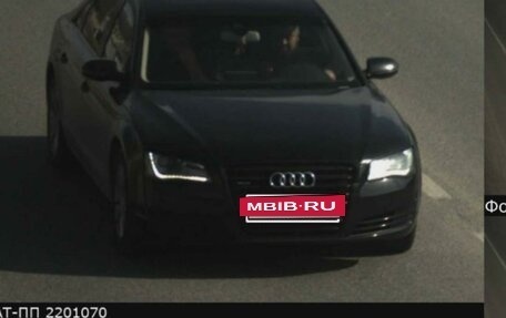 Audi A8, 2013 год, 2 380 000 рублей, 7 фотография