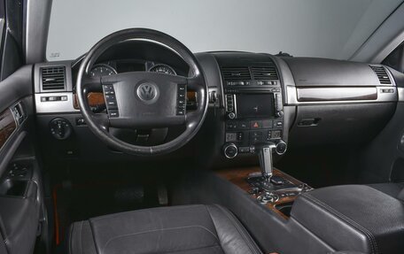 Volkswagen Touareg III, 2010 год, 1 649 000 рублей, 6 фотография