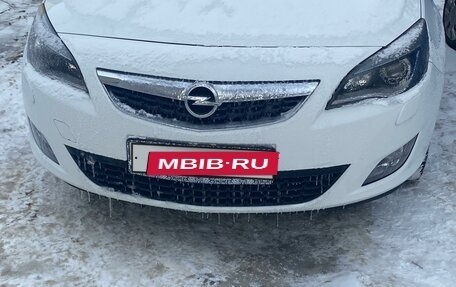 Opel Astra J, 2010 год, 1 150 000 рублей, 4 фотография
