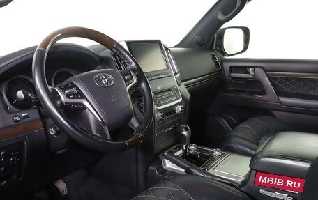 Toyota Land Cruiser 200, 2018 год, 8 048 000 рублей, 16 фотография