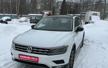 Volkswagen Tiguan II, 2019 год, 3 000 000 рублей, 12 фотография
