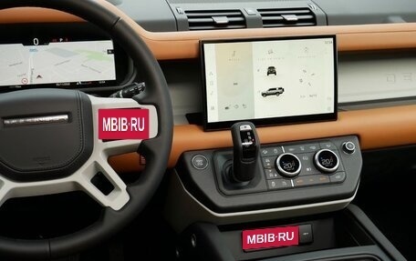 Land Rover Defender II, 2024 год, 10 600 000 рублей, 10 фотография